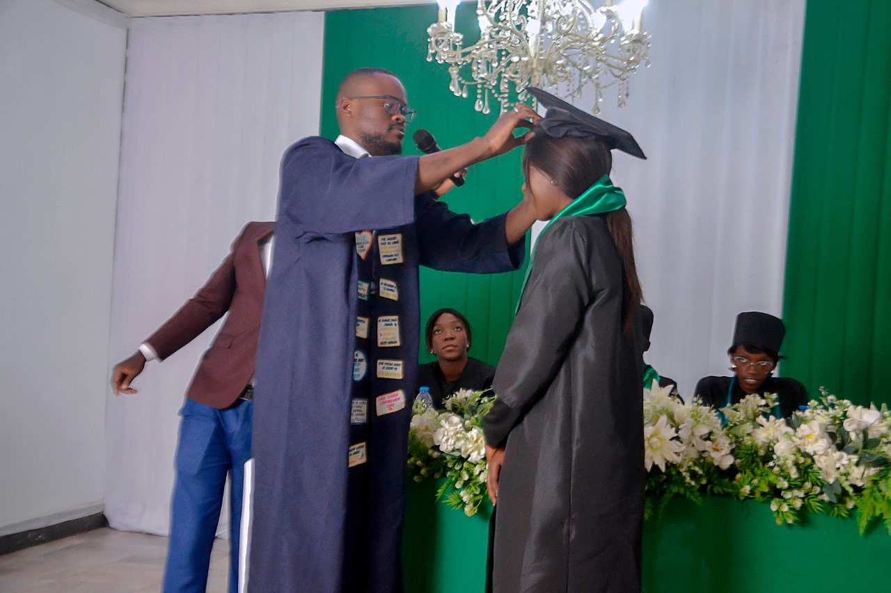 Imagem institucional 042