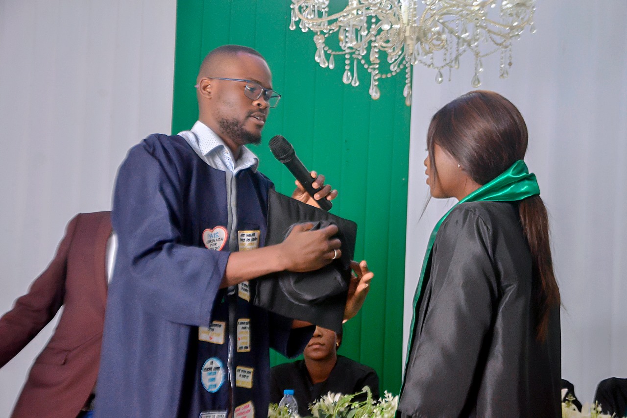 Imagem institucional 094